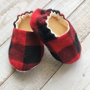6-9m Buffalo plaid homemade baby booties